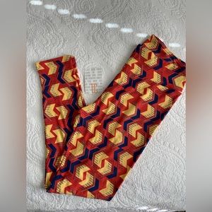 🌼 NWT LulaRoe TC Leggings🌼, fits sizes 12-18, Buy 3 leggings for $20.00